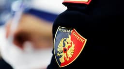Kërcënime me bombë në disa institucione në Shqipëri, policia nis verifikimet Kërcënime me bombë në disa institucione në Shqipëri, policia nis verifikimet