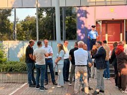 PDK-ja edhe sot para Qeverisë, aksionit i bashkohen deputetë të Aleancës dhe asamblistë nga Lipjani PDK-ja edhe sot para Qeverisë, aksionit i bashkohen deputetë të Aleancës dhe asamblistë nga Lipjani