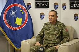 Komandanti i KFOR-it: Jemi të përgatitur për çdo skenar, përfshirë një situatë të ngjashme me Banjskën Komandanti i KFOR-it: Jemi të përgatitur për çdo skenar, përfshirë një situatë të ngjashme me Banjskën