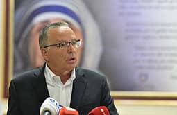Hamza: Nuk e votojmë Bekim Sejdiun për president, s’jemi pjesë e marrëveshjes Hamza: Nuk e votojmë Bekim Sejdiun për president, s’jemi pjesë e marrëveshjes