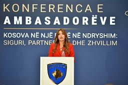 Haxhiu me kërkesë ndaj ambasadorëve: Partnerët tanë duhet ta dinë se edhe sot po gjenden dëshmi të krimeve të luftës Haxhiu me kërkesë ndaj ambasadorëve: Partnerët tanë duhet ta dinë se edhe sot po gjenden dëshmi të krimeve të luftës