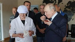 Kryeministrja e Japonisë thotë se vizita e Putinit në ishujt e kontestuar është “absolutisht e papranueshme” Kryeministrja e Japonisë thotë se vizita e Putinit në ishujt e kontestuar është “absolutisht e papranueshme”