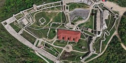 Mbyllet përkohësisht Kalaja e Prizrenit për vizitorët Mbyllet përkohësisht Kalaja e Prizrenit për vizitorët