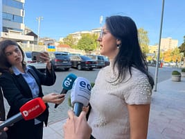 Arbëreshë Kryeziu: PDK-ja nuk e ka luksin të kushtëzojë çështjen e Presidentit me ligjin për Specialen Arbëreshë Kryeziu: PDK-ja nuk e ka luksin të kushtëzojë çështjen e Presidentit me ligjin për Specialen