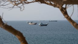 Ngushtica e Hormuzit – Irani dhe Omani bien dakord për një rrugë të përkohshme tranziti Ngushtica e Hormuzit – Irani dhe Omani bien dakord për një rrugë të përkohshme tranziti