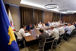 LDK: Shqetësuese moskonstituimi i Kuvendit, VV’ja ta mundësojë mbajtjen e seancës sonte dhe të përmbyllet procesi LDK: Shqetësuese moskonstituimi i Kuvendit, VV’ja ta mundësojë mbajtjen e seancës sonte dhe të përmbyllet procesi