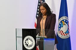 SHBA sinjalizon zgjerim të bashkëpunimit me Kosovën: Mundësi të pakufishme në mbrojtje dhe energji SHBA sinjalizon zgjerim të bashkëpunimit me Kosovën: Mundësi të pakufishme në mbrojtje dhe energji