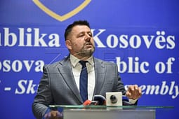 “Po dojmë me u faru si popull” – Berisha fajëson institucionet për tragjeditë e fundit “Po dojmë me u faru si popull” – Berisha fajëson institucionet për tragjeditë e fundit