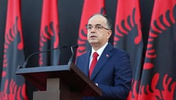 Begaj reagon për herë të parë për protestat: Mbetem i përkushtuar në mbrojtje të Kushtetutës dhe lirive të qytetarëve Begaj reagon për herë të parë për protestat: Mbetem i përkushtuar në mbrojtje të Kushtetutës dhe lirive të qytetarëve