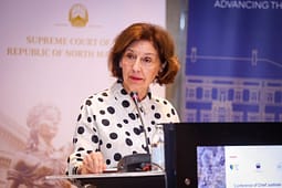 Siljanovska-Davkova: Pa financa, nuk ka gjyqësor të pavarur dhe efikas Siljanovska-Davkova: Pa financa, nuk ka gjyqësor të pavarur dhe efikas