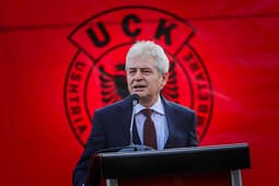 Ali Ahmeti rrëfen prapaskenat e organizimit të UÇK-së: Nga kontaktet me Rugovën e Jasharin te mbledhja në Arau Ali Ahmeti rrëfen prapaskenat e organizimit të UÇK-së: Nga kontaktet me Rugovën e Jasharin te mbledhja në Arau