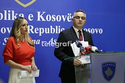 Aleanca paralajmëron kallëzim penal ndaj Qeverisë, bojkoton takimin e thirrur nga Haxhiu Aleanca paralajmëron kallëzim penal ndaj Qeverisë, bojkoton takimin e thirrur nga Haxhiu