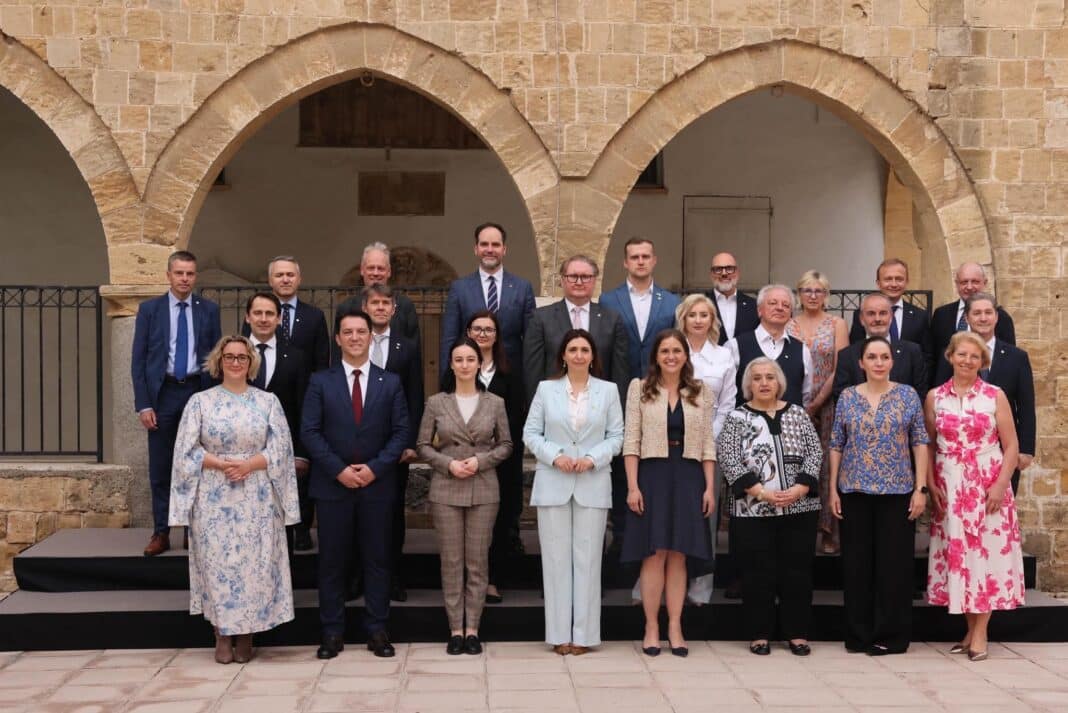 Zulfaj merr pjesë në takimin joformal të Ministrave për Çështje Evropiane në Nikosia Zulfaj merr pjesë në takimin joformal të Ministrave për Çështje Evropiane në Nikosia
