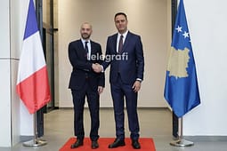 Nis takimi i Konjufcës me ministrin francez Benjamin Haddad Nis takimi i Konjufcës me ministrin francez Benjamin Haddad