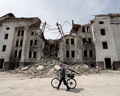 Lufta moderne po e fshin sistematikisht historinë njerëzore Lufta moderne po e fshin sistematikisht historinë njerëzore