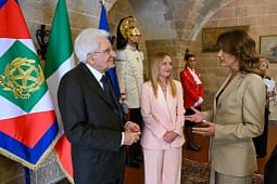 Para hapjes së Lojërave Mesdhetare, Haxhiu falënderon presidentin italian dhe Melonin për ‘‘mikpritjen e ngrohtë’’ Para hapjes së Lojërave Mesdhetare, Haxhiu falënderon presidentin italian dhe Melonin për ‘‘mikpritjen e ngrohtë’’
