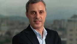 Gjendet pa shenja jete drejtori operativ i TV Alsat, Lirim Hajredini Gjendet pa shenja jete drejtori operativ i TV Alsat, Lirim Hajredini