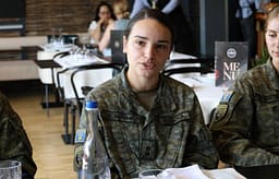 Mbretëria e Bashkuar riafirmon përkrahjen për Forcën e Sigurisë së Kosovës Mbretëria e Bashkuar riafirmon përkrahjen për Forcën e Sigurisë së Kosovës