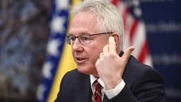 Murphy reagon ndaj thirrjes që SHBA-ja ta njohë pavarësinë e Republika Serbe Murphy reagon ndaj thirrjes që SHBA-ja ta njohë pavarësinë e Republika Serbe