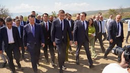 Vendoset gur themeli i rrugës Shkup – Bllacë, do të ketë pesë tunele dhe tetë ura Vendoset gur themeli i rrugës Shkup – Bllacë, do të ketë pesë tunele dhe tetë ura