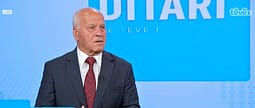 Salihaj: LDK-ja nuk ka figurë që mund ta udhëheqë me sukses partinë, koalicioni me VV-në është zgjidhja e vetme Salihaj: LDK-ja nuk ka figurë që mund ta udhëheqë me sukses partinë, koalicioni me VV-në është zgjidhja e vetme