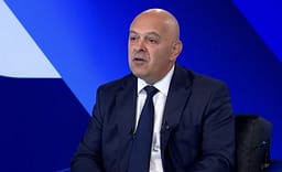“Kurti po ua luan lojën LDK-së dhe PDK-së” – Gjini: Aleanca nuk lëviz nga kursi i saj “Kurti po ua luan lojën LDK-së dhe PDK-së” – Gjini: Aleanca nuk lëviz nga kursi i saj