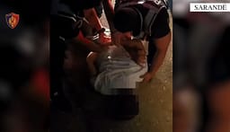 Goditet rrjeti i shpërndarësve të drogës në Sarandë, 20 të arrestuar Goditet rrjeti i shpërndarësve të drogës në Sarandë, 20 të arrestuar