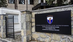 Vendimi i kushtetueses për Kuvendin ngre dilema, ekspertët: Kjo krijon pasiguri juridike Vendimi i kushtetueses për Kuvendin ngre dilema, ekspertët: Kjo krijon pasiguri juridike