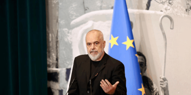 Banka Europiane financim për bizneset shqiptare, Rama: Nuk kemi plan B përveç BE-së Banka Europiane financim për bizneset shqiptare, Rama: Nuk kemi plan B përveç BE-së