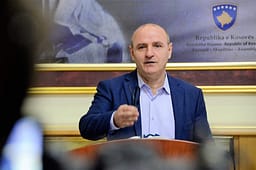 Sherifi mesazh VV’së për Specialen: Një betejë s’fitohet duke dëshmuar se ke pasur të drejtë para se të fillonte Sherifi mesazh VV’së për Specialen: Një betejë s’fitohet duke dëshmuar se ke pasur të drejtë para se të fillonte