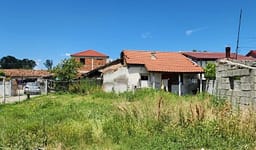 Djali i kishte ikur në Greqi për punë sezonale, 55-vjeçarja në Maliq ndërron jetë në banesë Djali i kishte ikur në Greqi për punë sezonale, 55-vjeçarja në Maliq ndërron jetë në banesë
