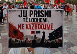 80 ditë protestë në Tiranë 80 ditë protestë në Tiranë