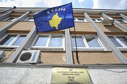 Një muaj paraburgim 26-vjeçarit, dyshohet se vrau aksidentalisht babanë e tij në Strellc të Deçanit Një muaj paraburgim 26-vjeçarit, dyshohet se vrau aksidentalisht babanë e tij në Strellc të Deçanit