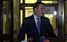 Lumir Abdixhiku pas takimit me Kurtin: Ishte takim i mirë, do të vazhdojmë sërish përpjekjet Lumir Abdixhiku pas takimit me Kurtin: Ishte takim i mirë, do të vazhdojmë sërish përpjekjet