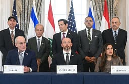 Izraeli sulmon Libanin një ditë pasi ra dakord të tërheqë disa trupa Izraeli sulmon Libanin një ditë pasi ra dakord të tërheqë disa trupa