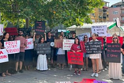 Nis protesta kundër vrasjes së grave Nis protesta kundër vrasjes së grave