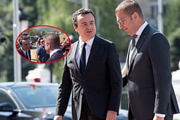 ‘‘Mot me diell, ditë e madhe’’, shkoi në RMV për nisjen e punimeve në autostradën Shkup-Bllacë, Kurti pritet nga Mickoski ‘‘Mot me diell, ditë e madhe’’, shkoi në RMV për nisjen e punimeve në autostradën Shkup-Bllacë, Kurti pritet nga Mickoski