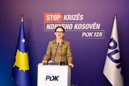 Reagon deputetja e PDK: Deputeti Kurti të mos i përdorë institucionet e sigurisë për të inskenuar normalitet politik Reagon deputetja e PDK: Deputeti Kurti të mos i përdorë institucionet e sigurisë për të inskenuar normalitet politik