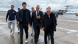 ‘‘Po sjellin një propozim për t’i dhënë fund luftës’’- Të dërguarit e Trumpit mbërrijnë në Moskë, pritet të diskutojnë planin për Ukrainën ‘‘Po sjellin një propozim për t’i dhënë fund luftës’’- Të dërguarit e Trumpit mbërrijnë në Moskë, pritet të diskutojnë planin për Ukrainën