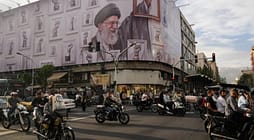 Wall Street Journal: Irani shfrytëzoi armëpushimin 60-ditor për t’u përgatitur për një luftë të re me SHBA-në dhe Izraelin Wall Street Journal: Irani shfrytëzoi armëpushimin 60-ditor për t’u përgatitur për një luftë të re me SHBA-në dhe Izraelin