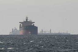 SHBA-ja rinis sulmet ndaj Iranit, raportohen shpërthime në disa zona SHBA-ja rinis sulmet ndaj Iranit, raportohen shpërthime në disa zona
