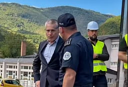 Ramadani në vendin ku ra Afrim Bunjaku: Përgjegjësit dhe urdhërdhënësit e sulmit do të ballafaqohen me drejtësinë Ramadani në vendin ku ra Afrim Bunjaku: Përgjegjësit dhe urdhërdhënësit e sulmit do të ballafaqohen me drejtësinë