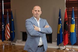 Lladrovci: Qeveria po na i merr mjetet, duan të m’i lënë fshatrat pa drita Lladrovci: Qeveria po na i merr mjetet, duan të m’i lënë fshatrat pa drita