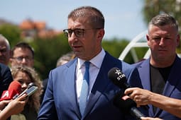 Mickoski: Një bakter i ri është zbuluar në rrjetin e ujësjellësit në Gostivar Mickoski: Një bakter i ri është zbuluar në rrjetin e ujësjellësit në Gostivar