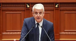 “Jemi përballë një skandali rajonal”, Majko ngre alarmin për akuzat e Kryeministrit malazez “Jemi përballë një skandali rajonal”, Majko ngre alarmin për akuzat e Kryeministrit malazez