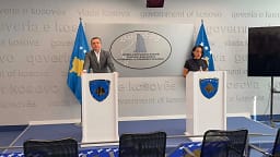 Kurti prezanton projektin e banimit social, vlera 37 milionë euro për 21 komuna Kurti prezanton projektin e banimit social, vlera 37 milionë euro për 21 komuna