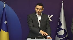 Gruda: Siç duket qëllimi është të lejohet shpërndarja e Kuvendit pa ndryshimin e ligjit për Specialen, shpresojmë të mos jetë ashtu Gruda: Siç duket qëllimi është të lejohet shpërndarja e Kuvendit pa ndryshimin e ligjit për Specialen, shpresojmë të mos jetë ashtu