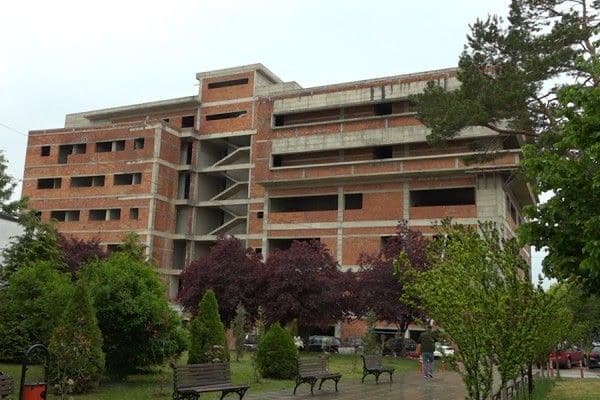 Së shpejti pritet të nisin punimet në Emergjencën e re në QKUK Së shpejti pritet të nisin punimet në Emergjencën e re në QKUK