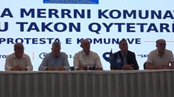 “Qe dy vjet s’jemi takuar me Kurtin”, Asociacioni i Komunave proteston më 1 shtator: Jemi në falimentim “Qe dy vjet s’jemi takuar me Kurtin”, Asociacioni i Komunave proteston më 1 shtator: Jemi në falimentim