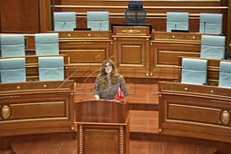 Musliu: Kosova është marrë peng nga LVV-ja, ejani në Kuvend Musliu: Kosova është marrë peng nga LVV-ja, ejani në Kuvend